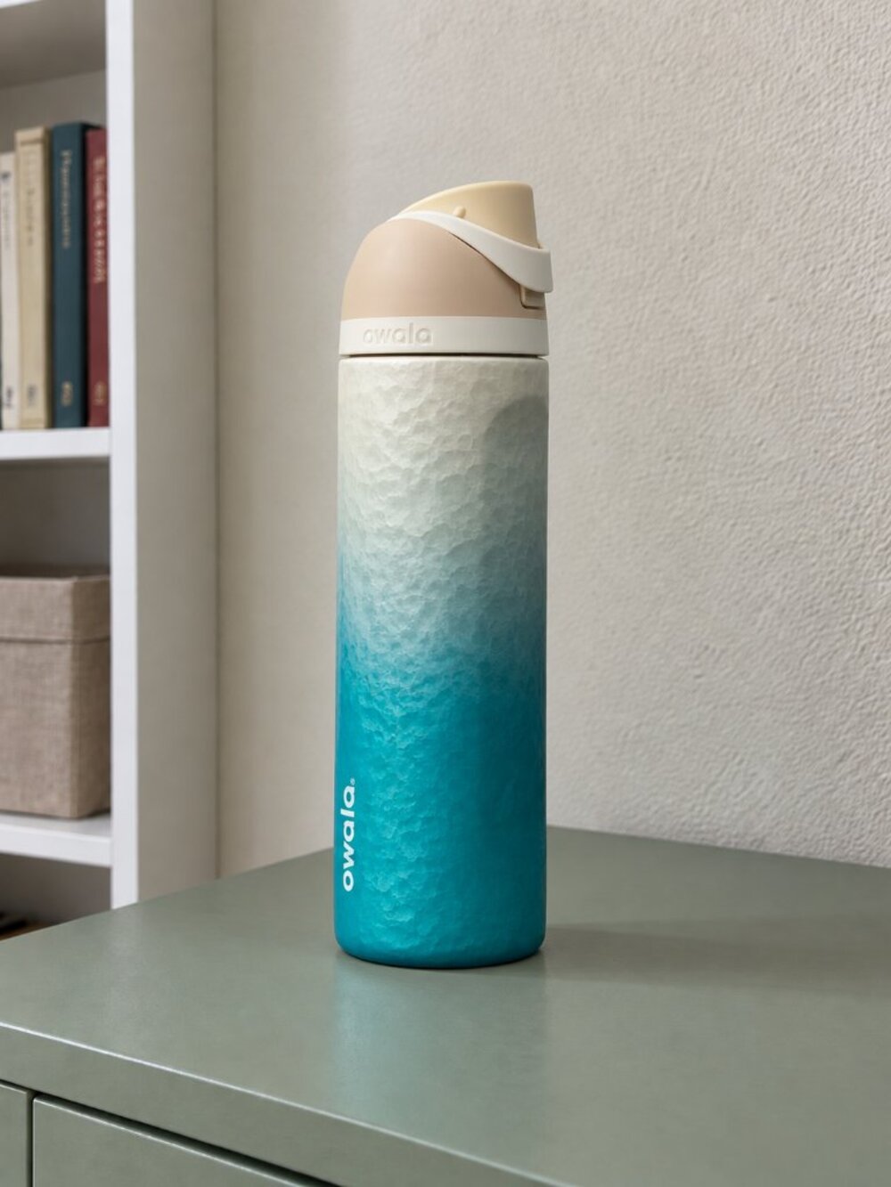 Owala 24oz Bottle with Straw Lid
